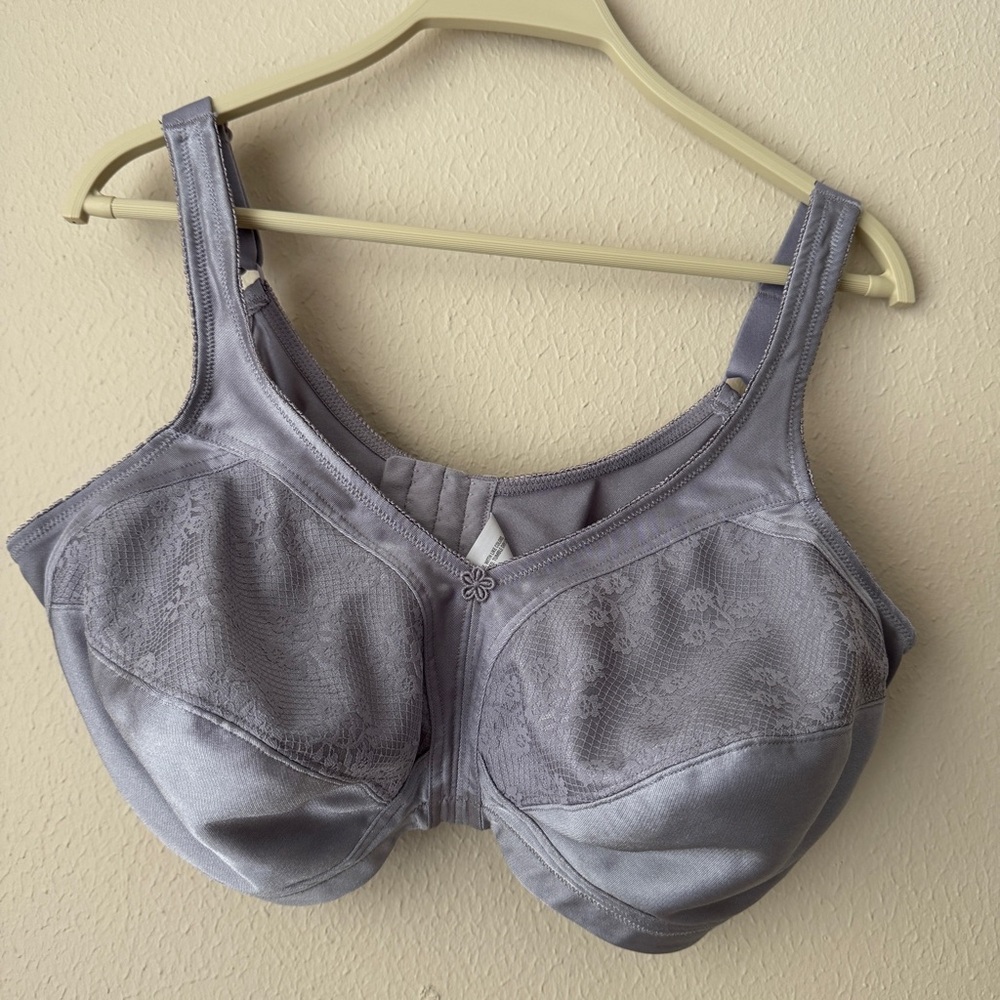 Underscore Women's Gray Lace Wire free Bra Lace Overlay Size 44DD 100% Nylon